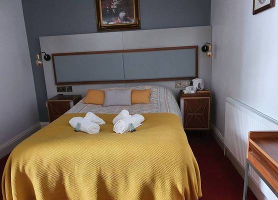 The Royal Oak Hotel 1