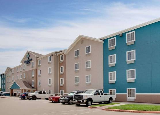 WoodSpring Suites Texas City 1