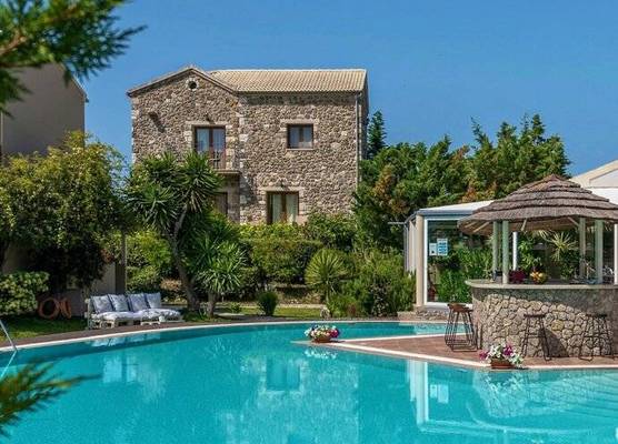 Almyros Villas Resort 1