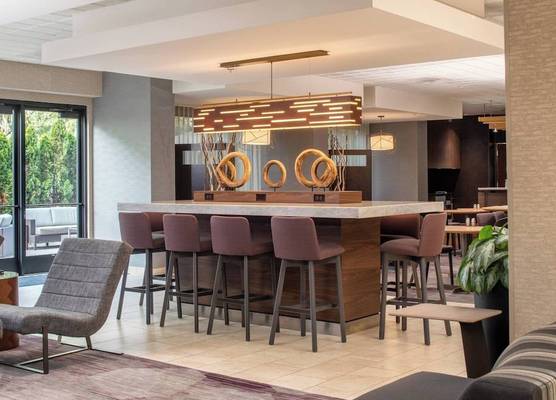 Courtyard by Marriott Portland Airport 1