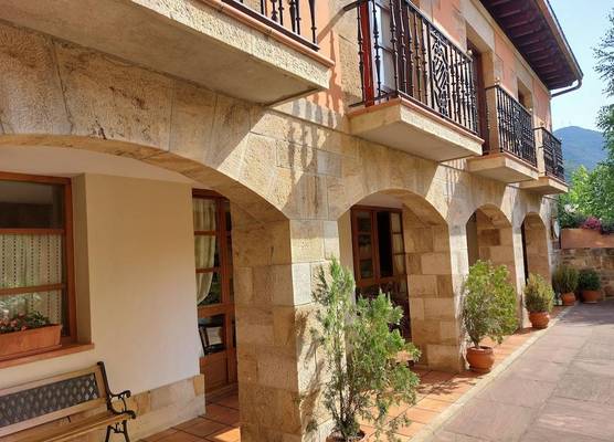 Picos de Europa Suites and Rooms 1