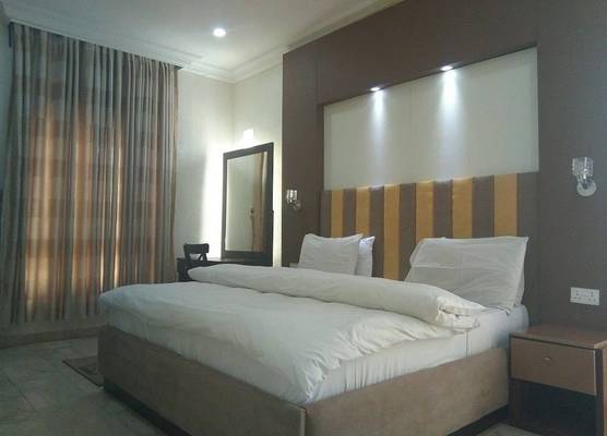 Margaretta Classic Suites and Hotel 1