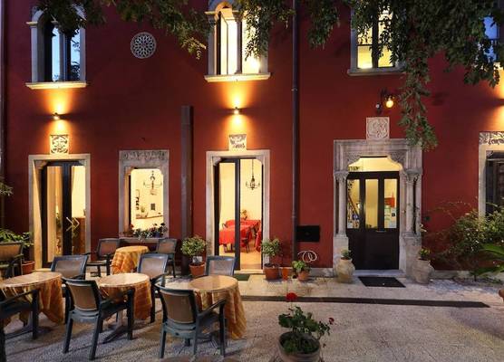 Villa Astoria 1