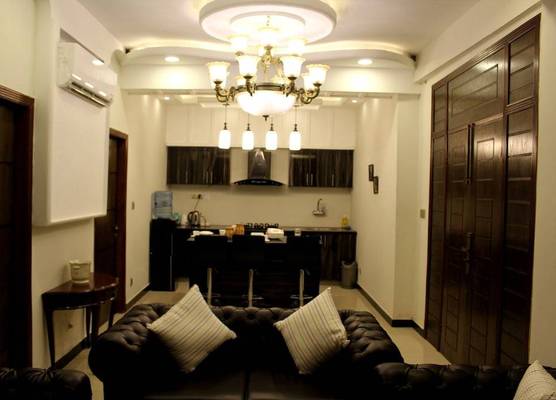 luxes Inn 1