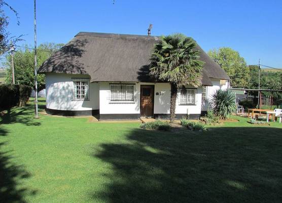 Absolute Leisure Cottages 1