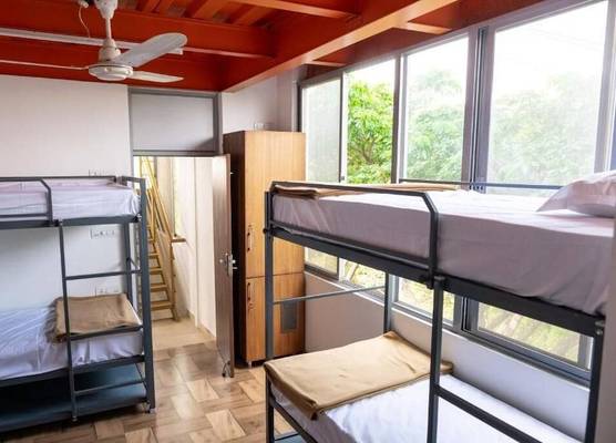 Stopover Backpackers Stay 1