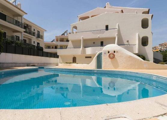 Stunning Olhos do Mar Apt, Albufeira 1