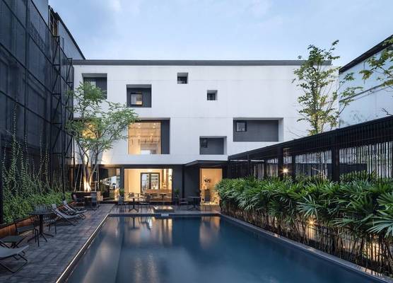 Lilit Bang Lumphu Hotel 1