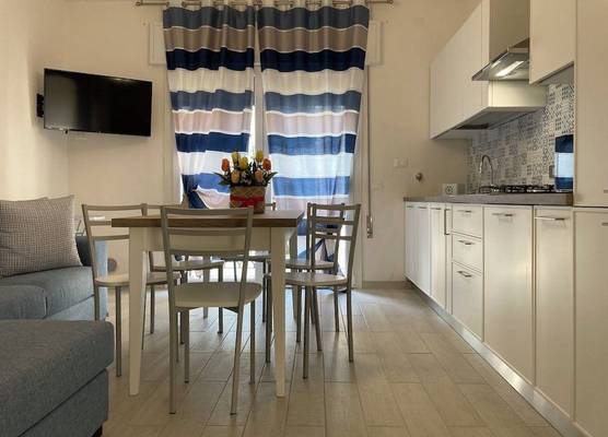 Bright apartment close to the beach 1