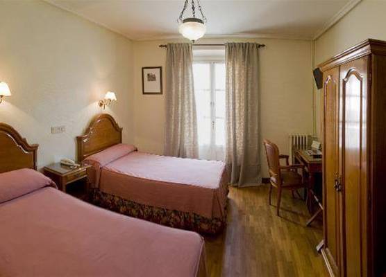 Hotel Asturias 1