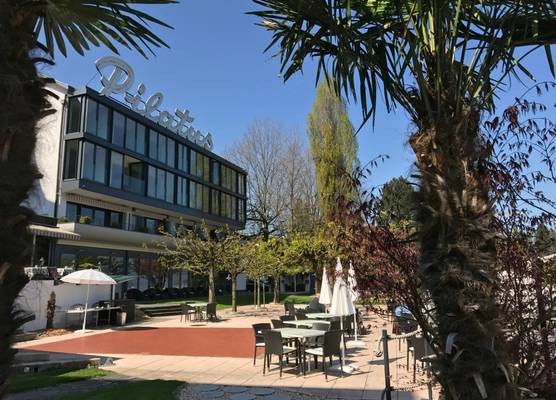 Seehotel Pilatus 1