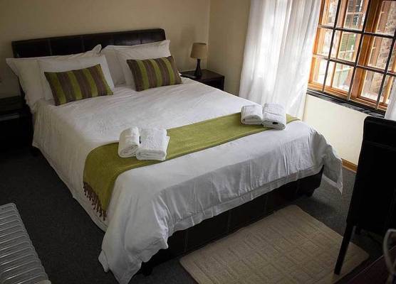 Ebony and Ivory Guesthouse 1