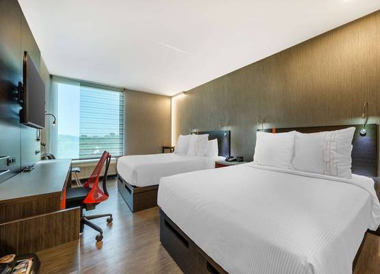 Best Western Premier Springfield Plaza District Hotel 1