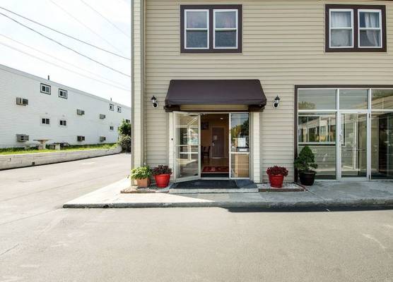Econo Lodge West Yarmouth on Cape Cod 1