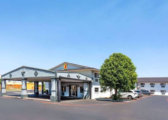 Super 8 by Wyndham Amarillo Central TX 1