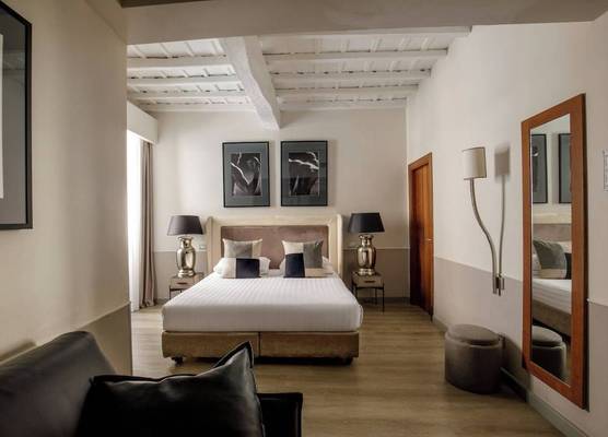 Condotti Palace 1