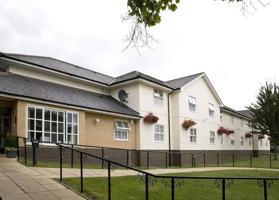 Premier Inn Epsom Central 1