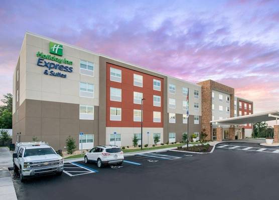 Holiday Inn Express & Suites WEST MELBOURNE by IHG 1