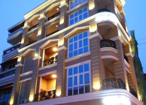 Pillar Hotel 1