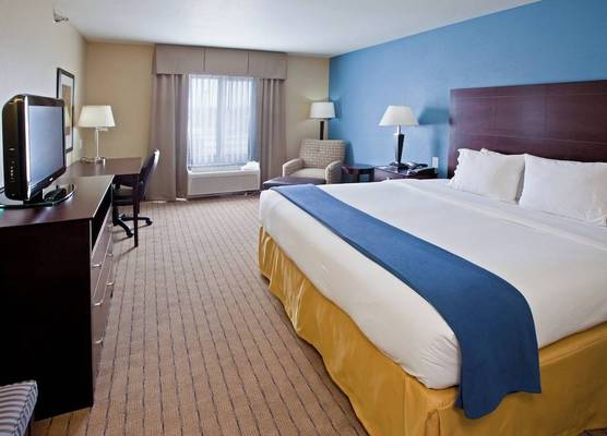 Holiday Inn Express & Suites SHELBYVILLE INDIANAPOLIS by IHG 1