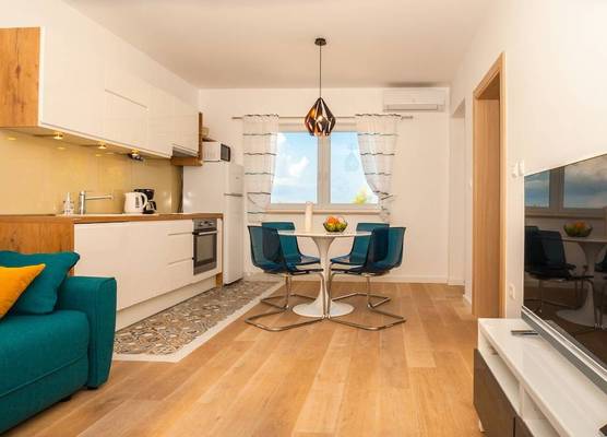 Apartments Mistral 1