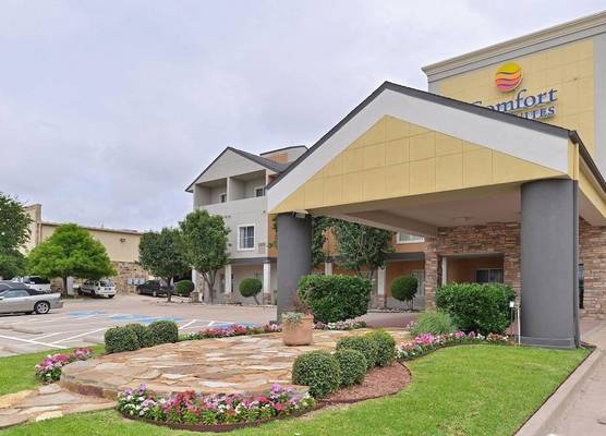 Comfort Inn & Suites Frisco - Plano 1