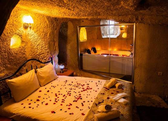 Unicorn Cave Hotel 1