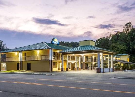 Days Inn by Wyndham Murphy 1