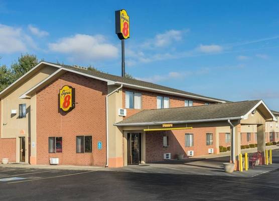 Super 8 by Wyndham Munfordville KY 1