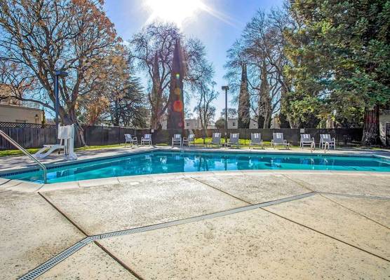 Lions Gate Hotel 1