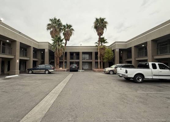 DTLV, a Baymont by Wyndham 1