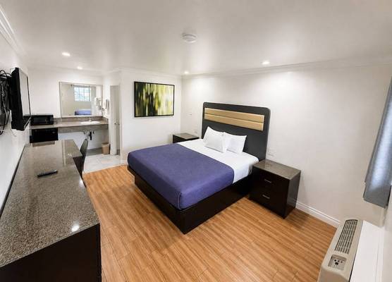 BELL RESORT MOTEL 1