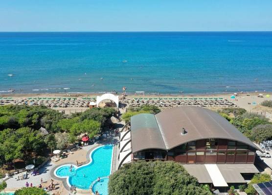 Canado Family Hotel 1