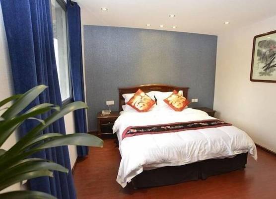 Wenjun Courtyard Hotel Chengdu ,English-Speaking , Pick-up Service ,Laundry Service , Local Tours 1