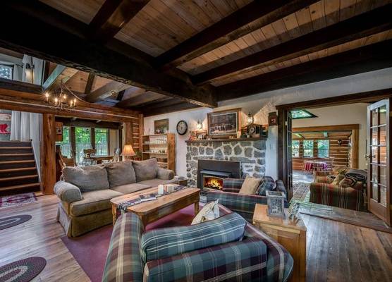 The Davies Family Inn 1