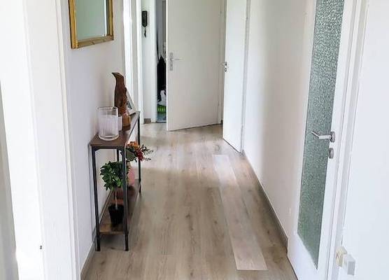 DG Rechts 40m 2-Zimmer Wohnung 1