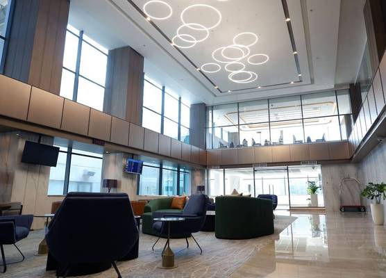Grand Anara Airport Hotel 1