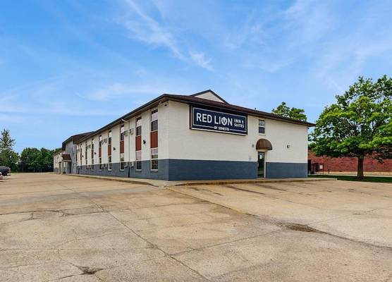 Red Lion Inn & Suites Olathe Kansas City 1