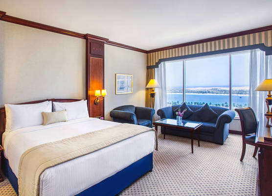 Corniche Hotel Abu Dhabi 1