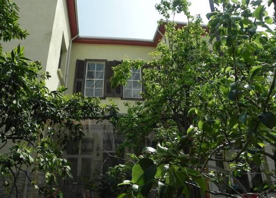 Lotus Garden Hostel Izmir 1