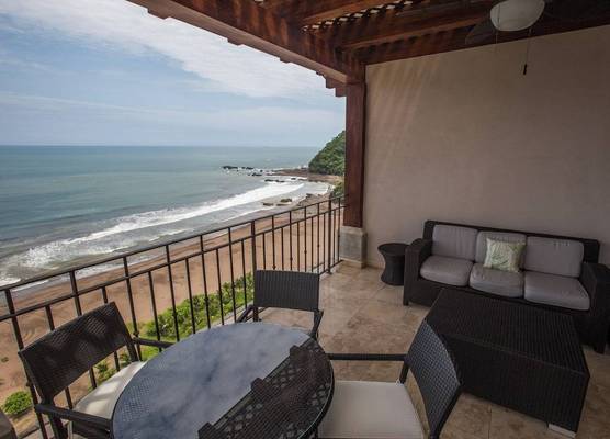 Spectacular 3 bedroom Penthouse at Crocs Resort Casino 1