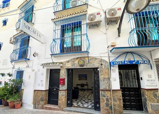 Micaela Charming Hostal 1