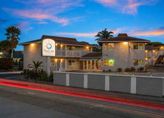 Pacific Inn Monterey 1
