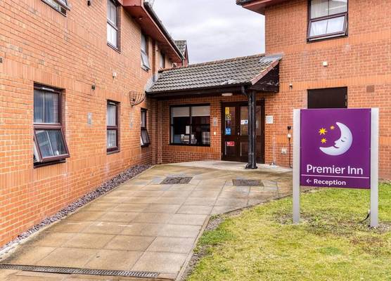 Premier Inn Blackpool - Beach 1