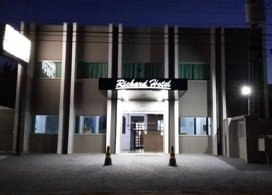 Richard Hotel 1
