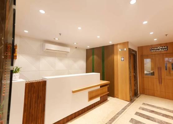 Hotel Sarc Inn 1