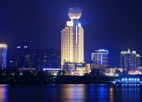 Howard Johnson Pearl Plaza Wuhan 1