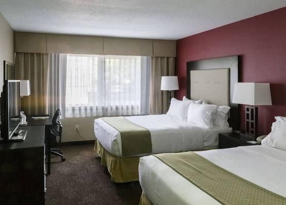 Holiday Inn Express BIG RAPIDS by IHG 1