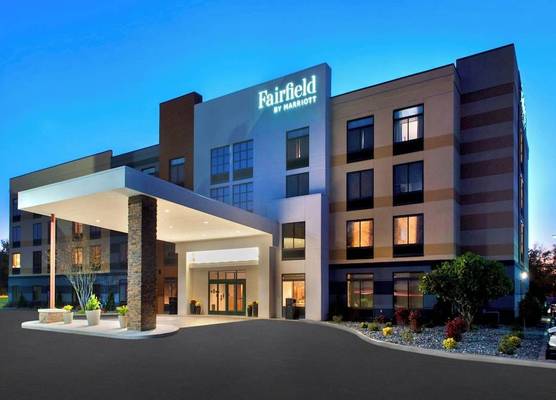 Fairfield Inn & Suites by Marriott Rome 1