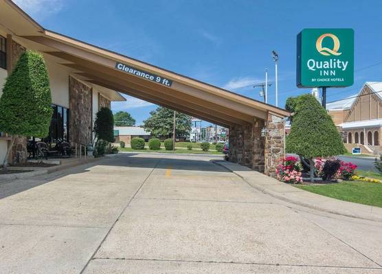 Quality Inn Magnolia 1